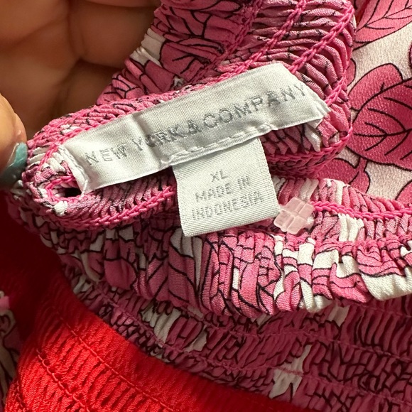 NEW YORK & COMAPANY DRESS - Picture 3 of 3